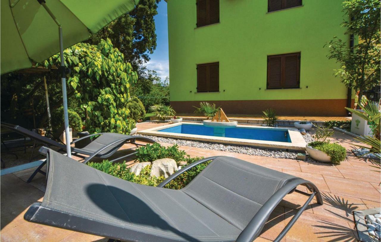 2 Bedroom Awesome Apartment In Portoroz Bagian luar foto